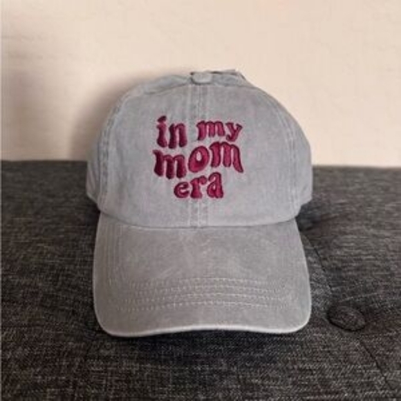 David and Young Accessories - David and Young Gray Cap with Red Embroidery